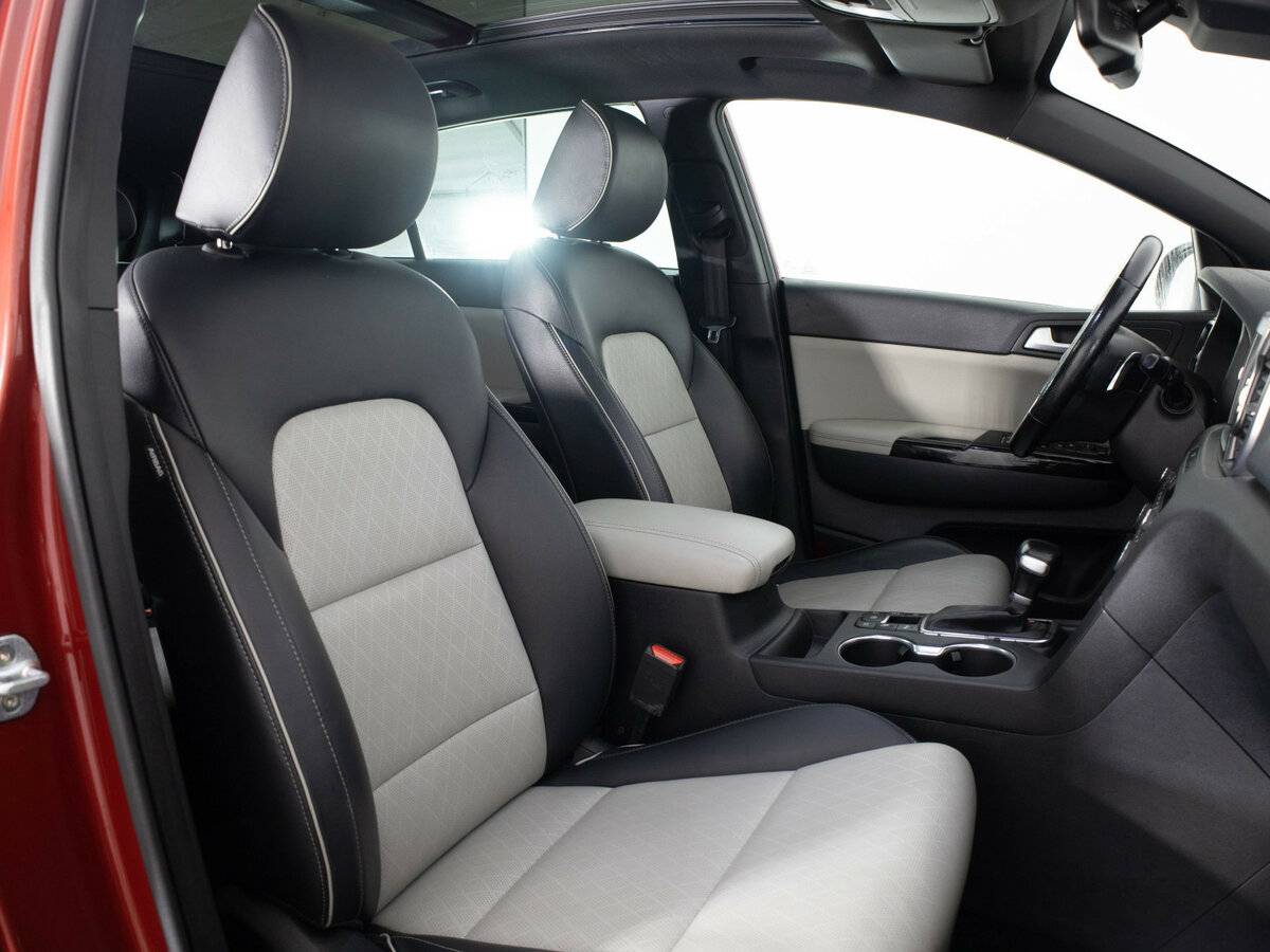 Купить Kia Sportage с пробегом. Фото: #15