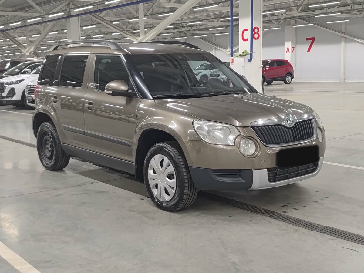 Купить Skoda Yeti с пробегом. Фото: #2