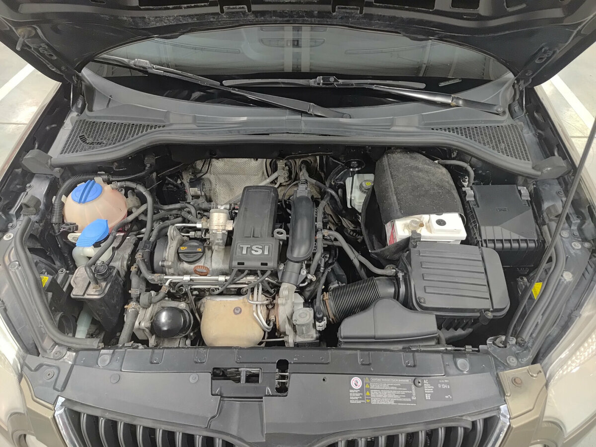 Купить Skoda Yeti с пробегом. Фото: #8