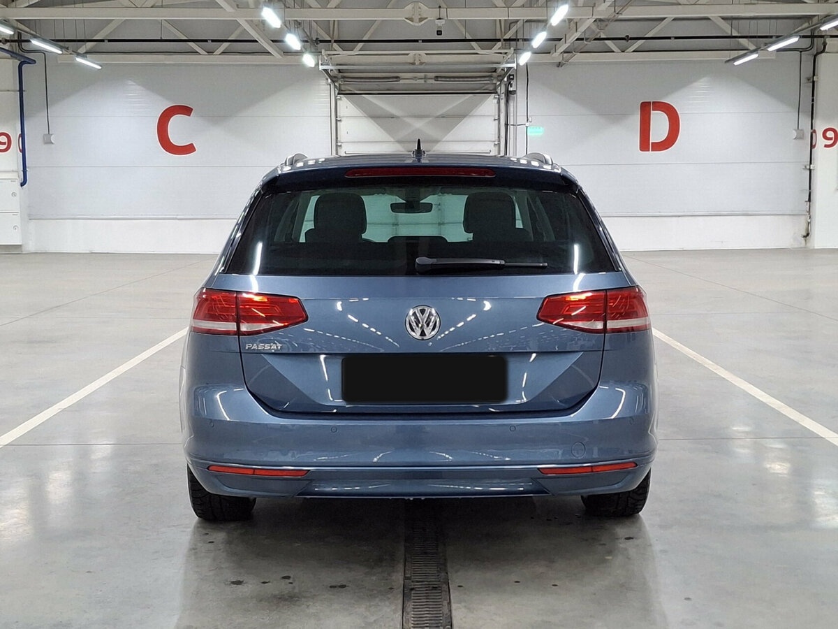 Купить Volkswagen Passat с пробегом. Фото: #5
