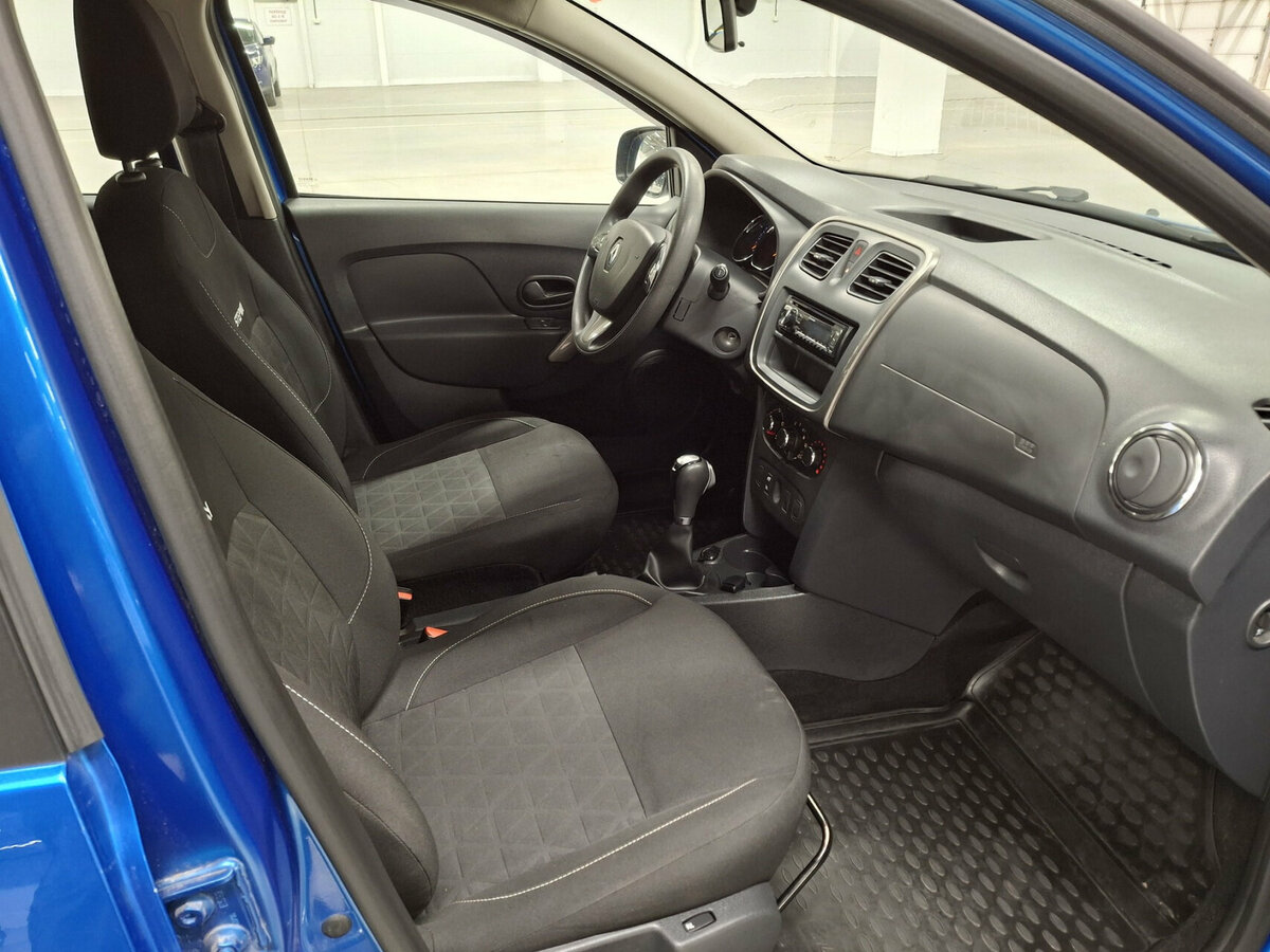 Купить Renault Sandero с пробегом. Фото: #10