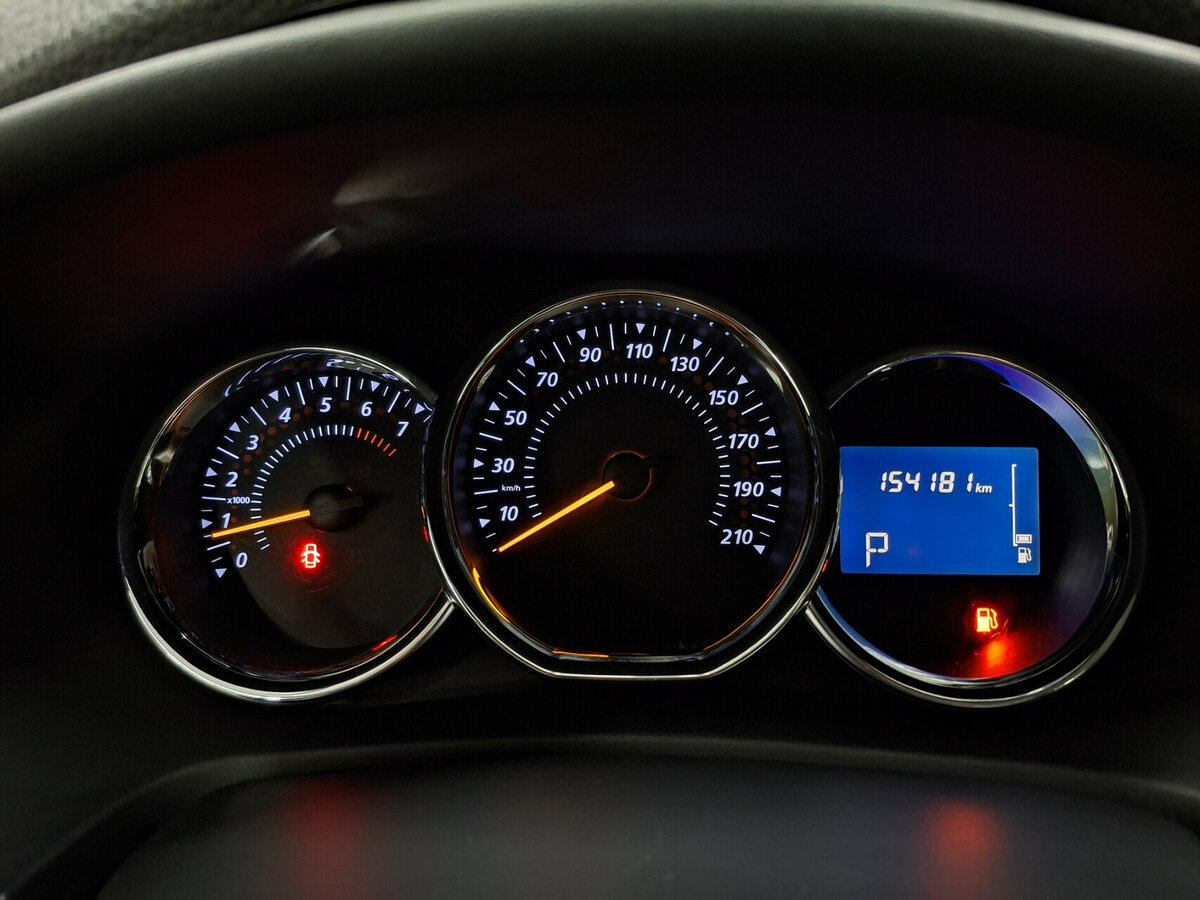 Купить Renault Sandero с пробегом. Фото: #12