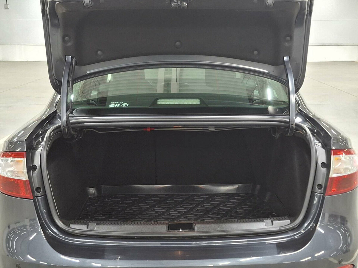 Купить Renault Fluence с пробегом. Фото: #9