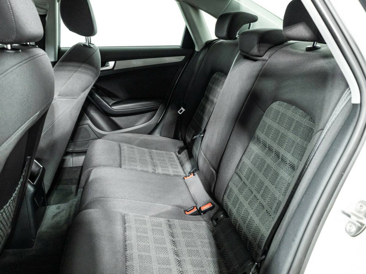 Купить Audi A4 с пробегом. Фото: #9