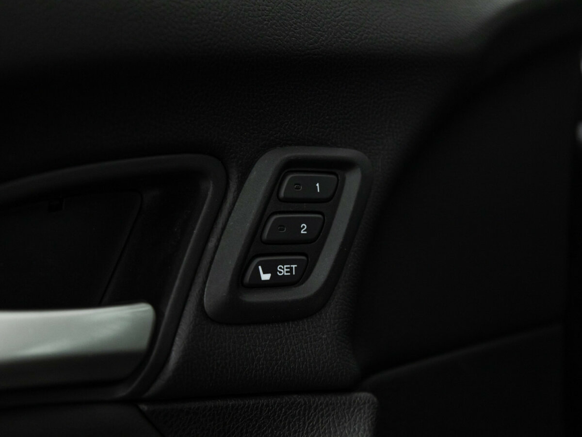 Купить Honda Crosstour с пробегом. Фото: #13