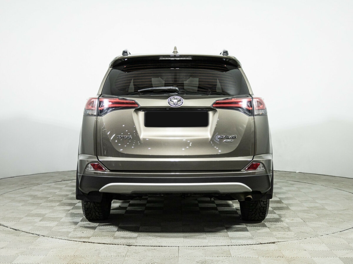 Купить Toyota RAV4 с пробегом. Фото: #4