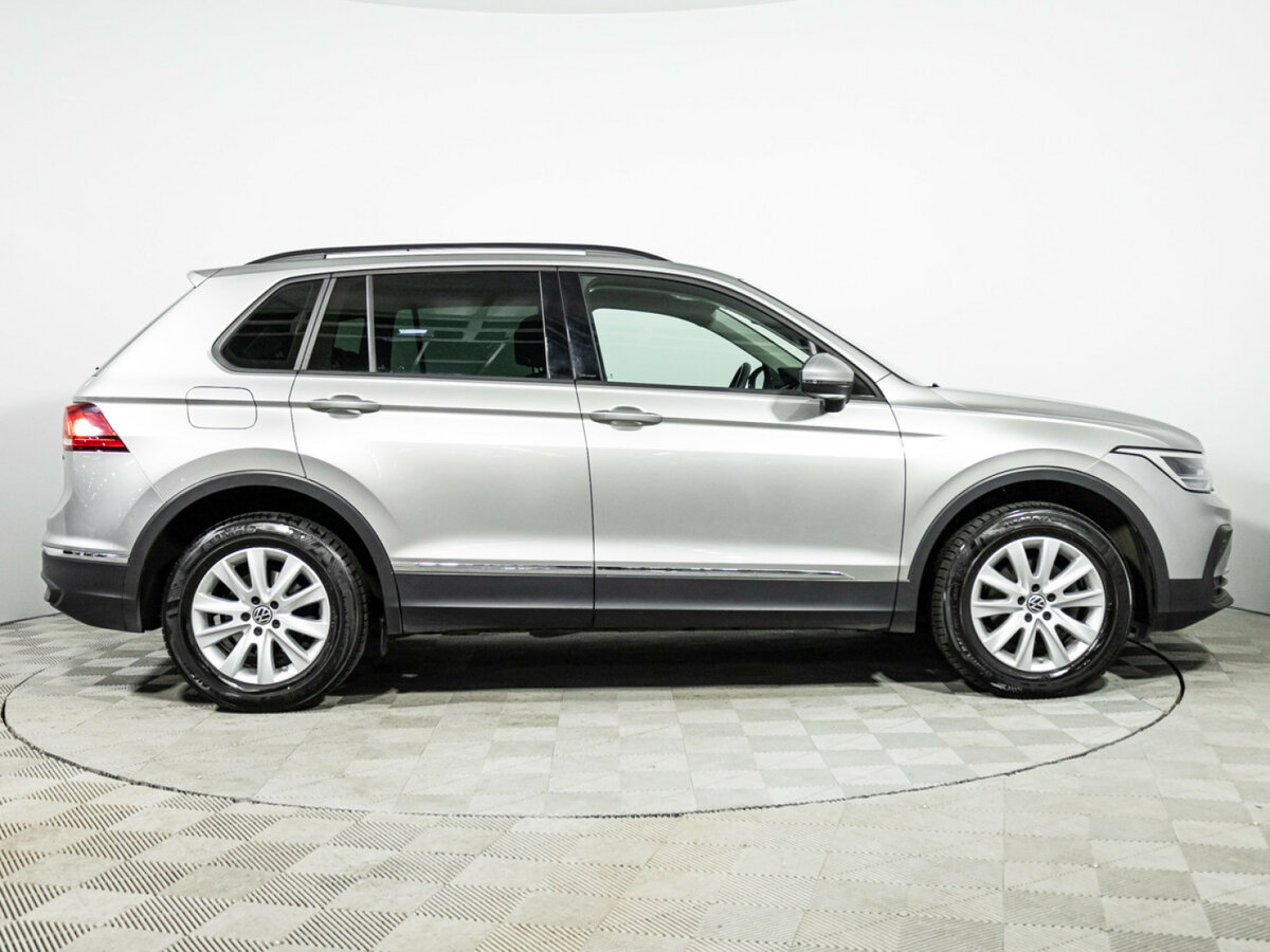 Купить Volkswagen Tiguan с пробегом. Фото: #3