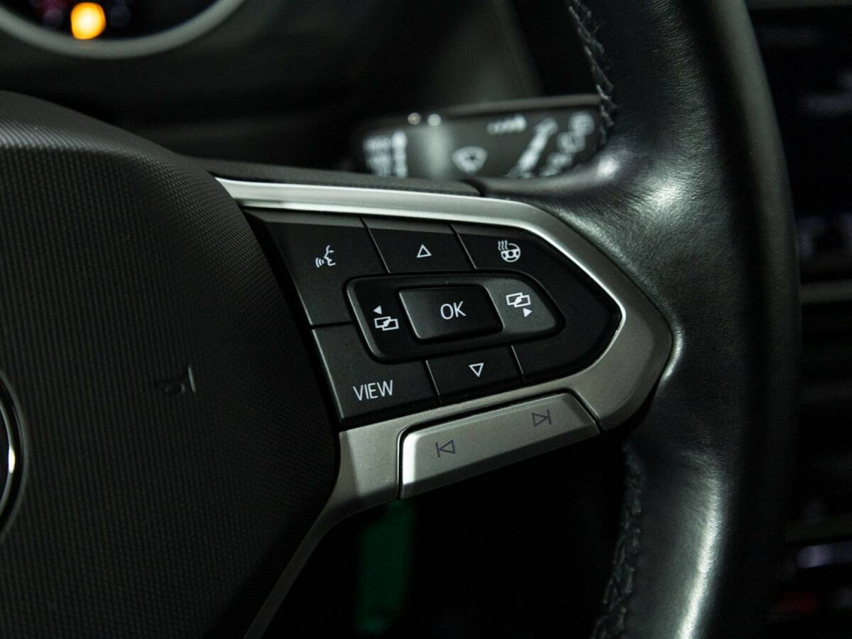 Купить Volkswagen Tiguan с пробегом. Фото: #18