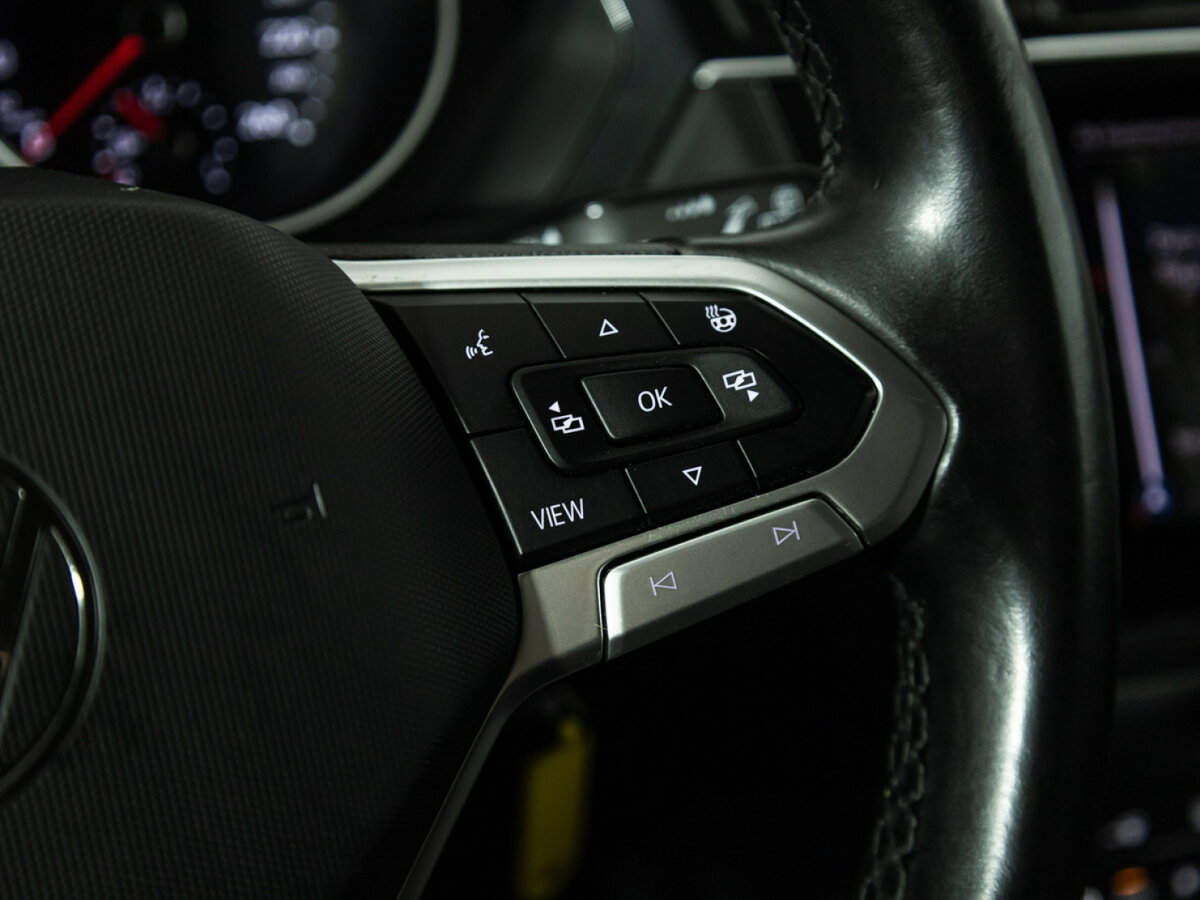 Купить Volkswagen Tiguan с пробегом. Фото: #18