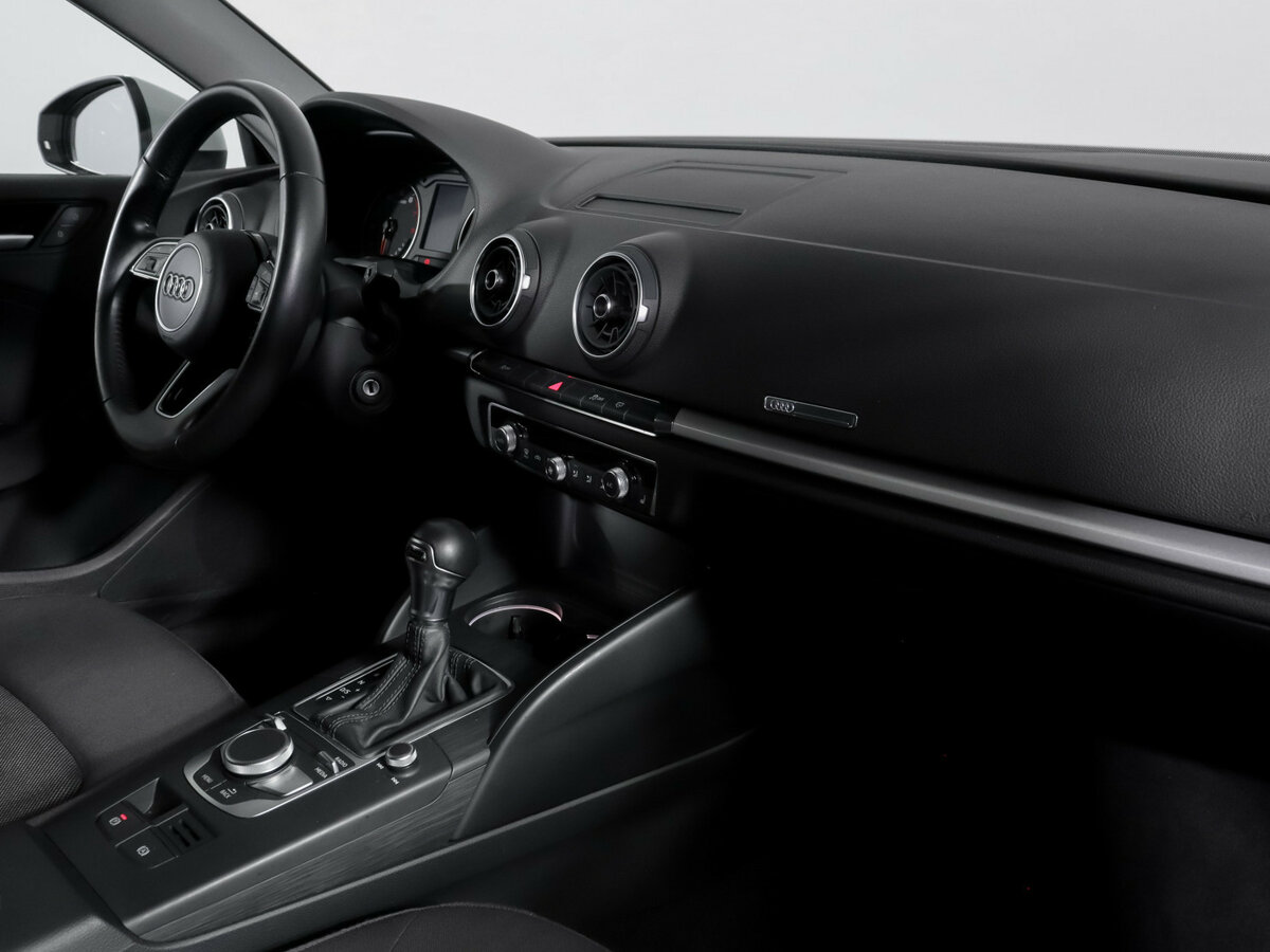 Купить Audi A3 с пробегом. Фото: #6