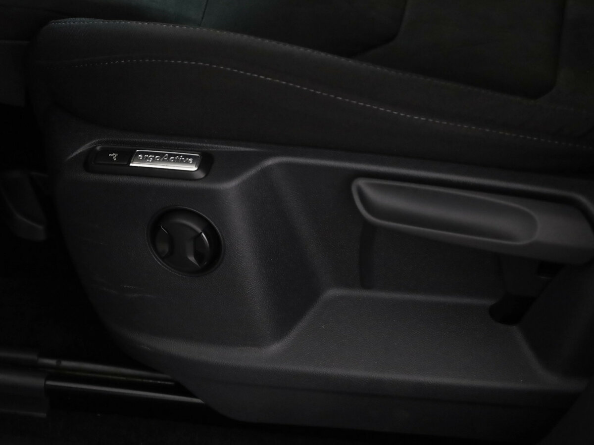 Купить Volkswagen Tiguan с пробегом. Фото: #23