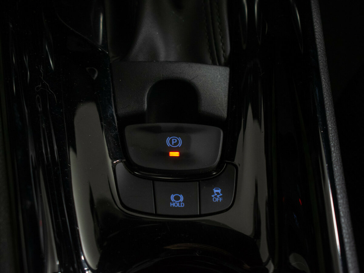 Купить Toyota C-HR с пробегом. Фото: #15