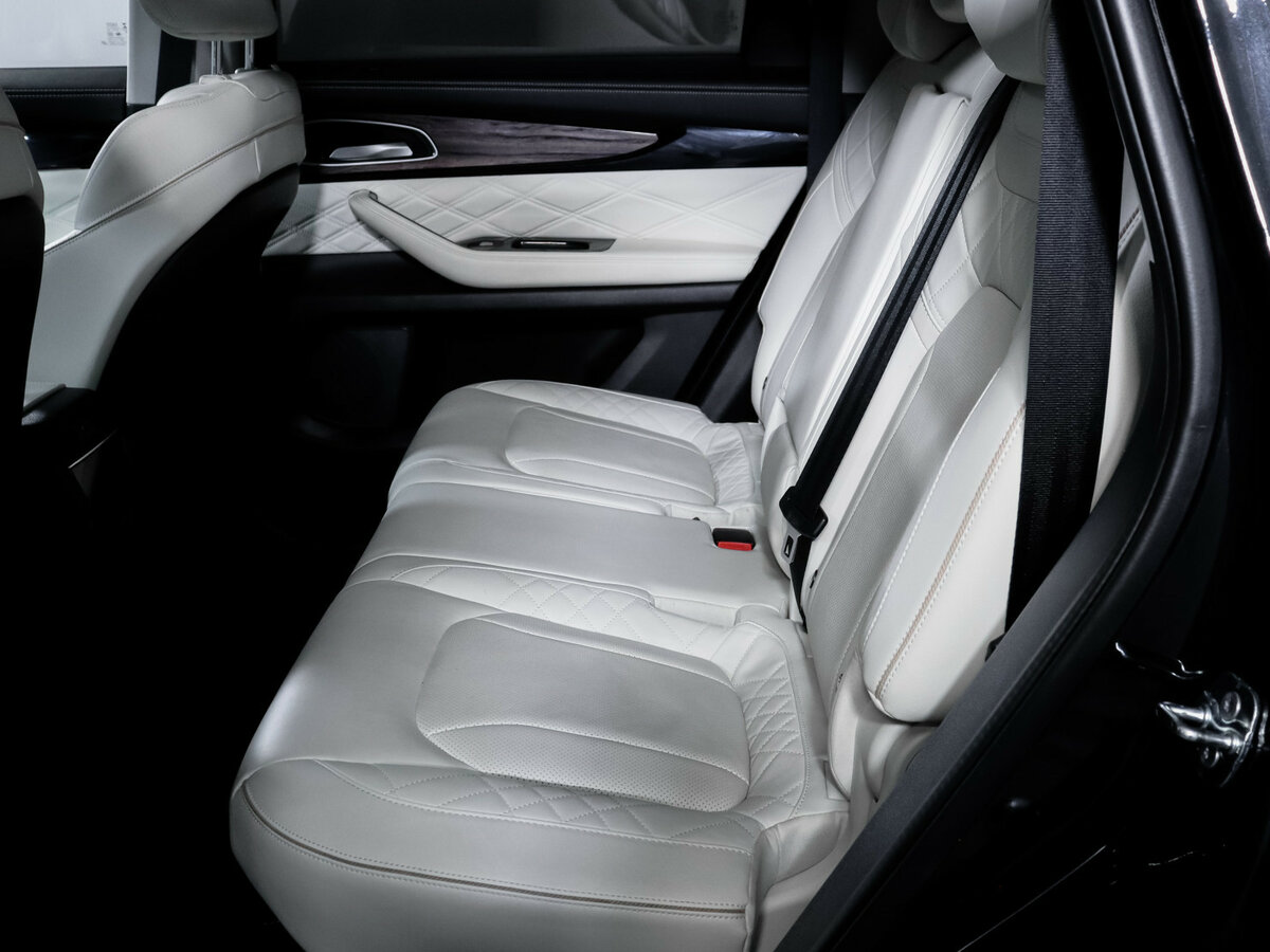 Купить EXEED VX с пробегом. Фото: #9