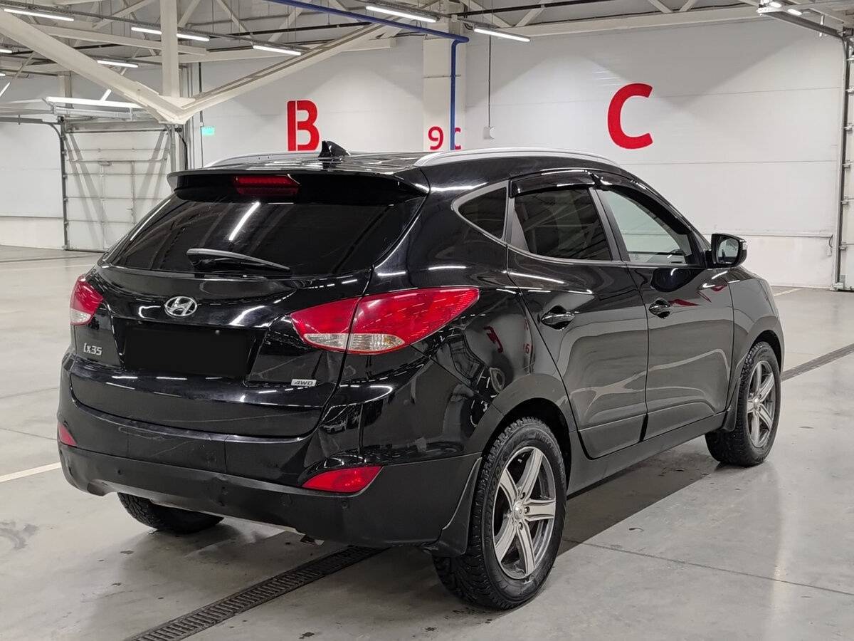 Купить Hyundai ix35 с пробегом. Фото: #4