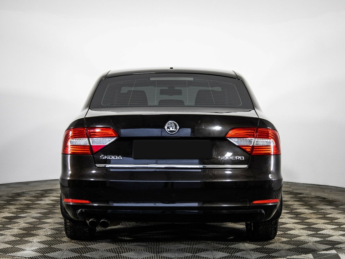 Купить Skoda Superb с пробегом. Фото: #4