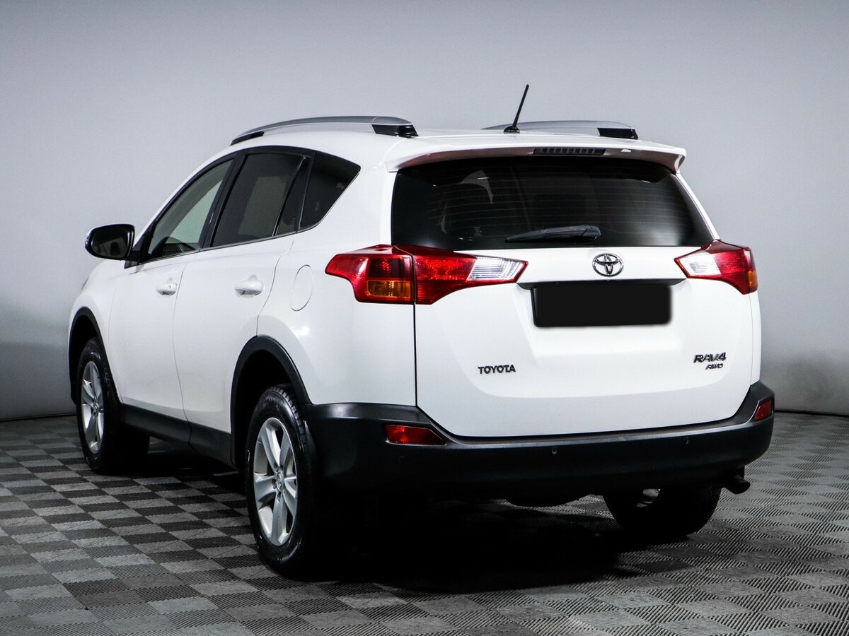 Купить Toyota RAV4 с пробегом. Фото: #6