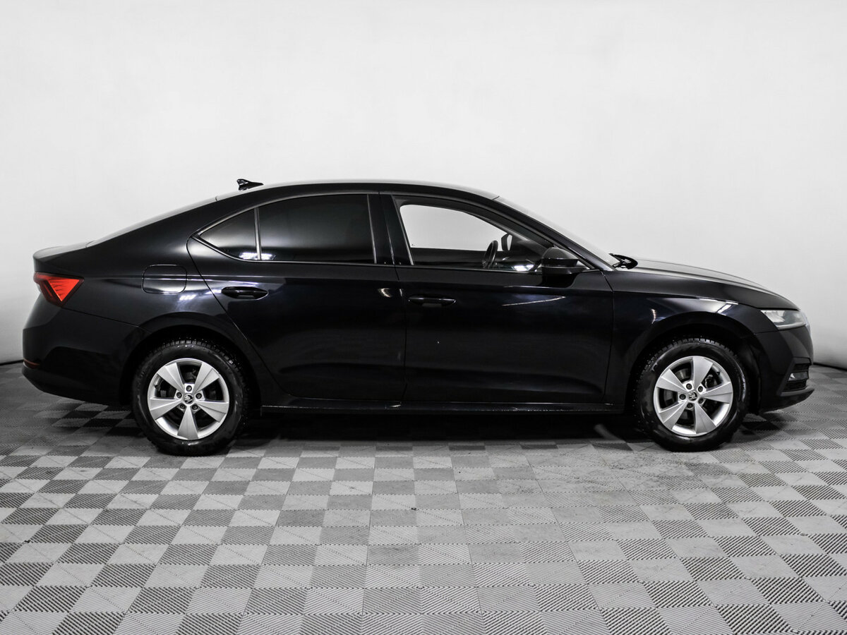 Купить Skoda Octavia с пробегом. Фото: #3