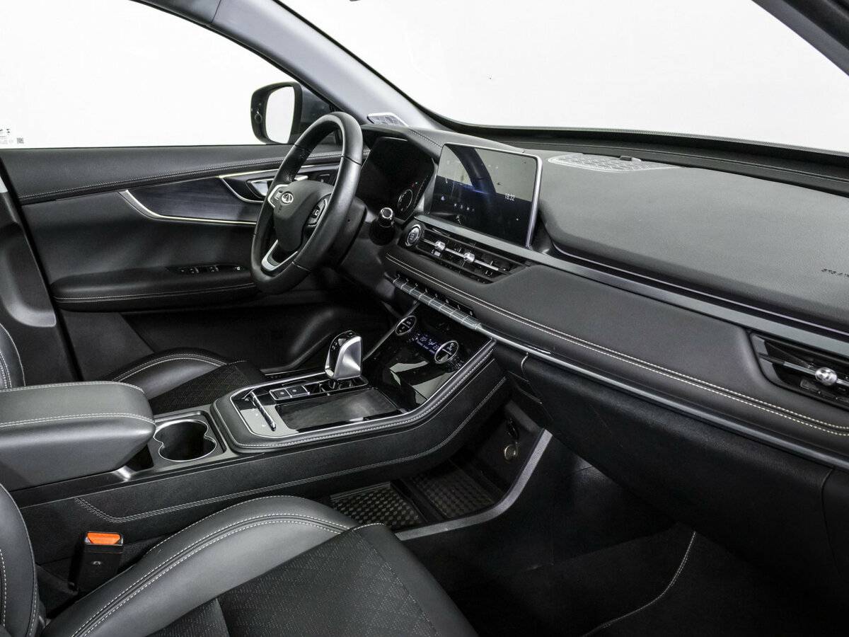 Купить Chery Tiggo 8 с пробегом. Фото: #6