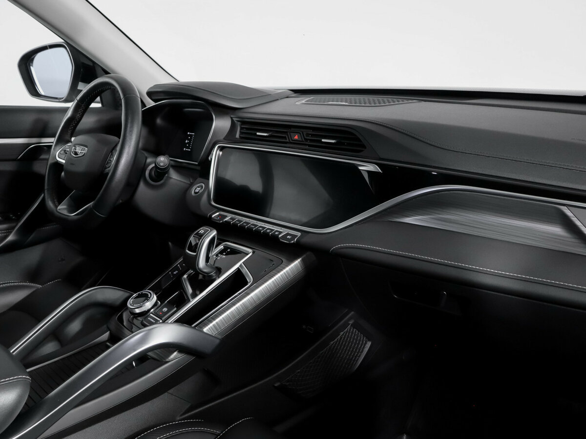 Купить Geely Atlas Pro с пробегом. Фото: #8