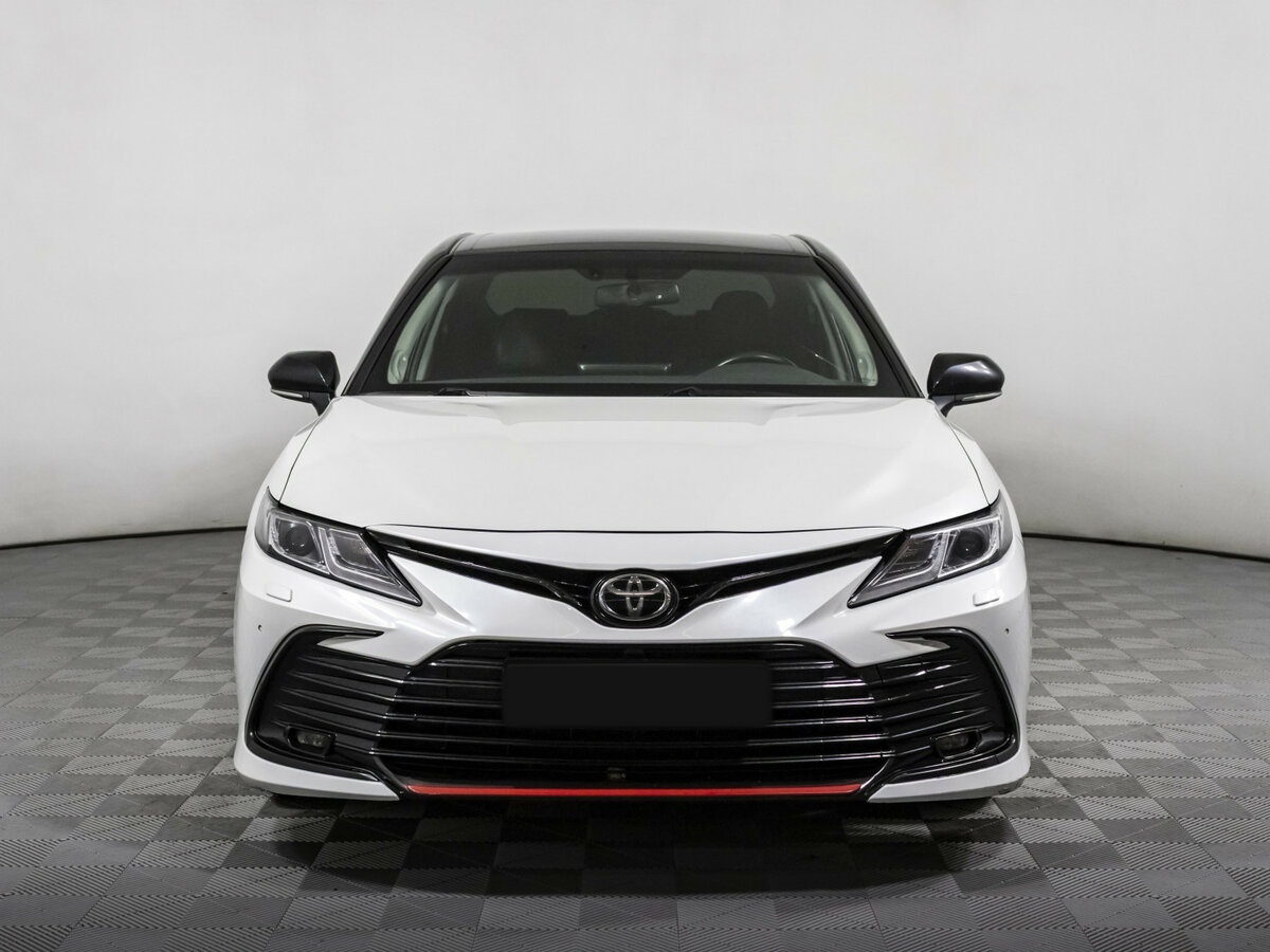 Купить Toyota Camry с пробегом. Фото: #1