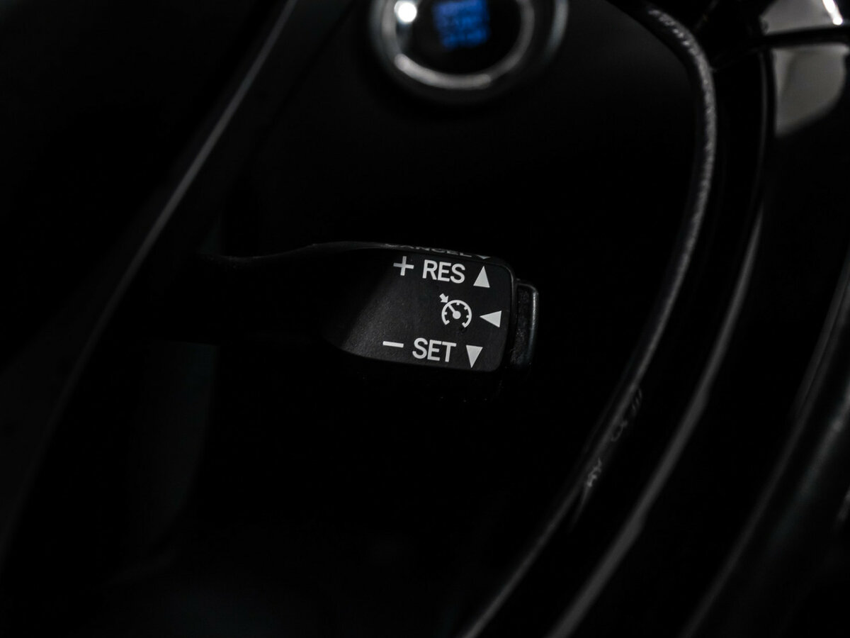 Купить Toyota C-HR с пробегом. Фото: #15