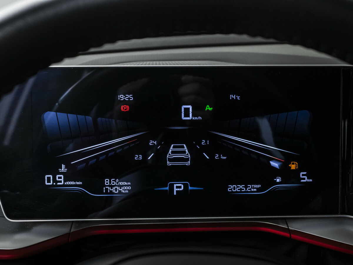 Купить Geely Coolray с пробегом. Фото: #9