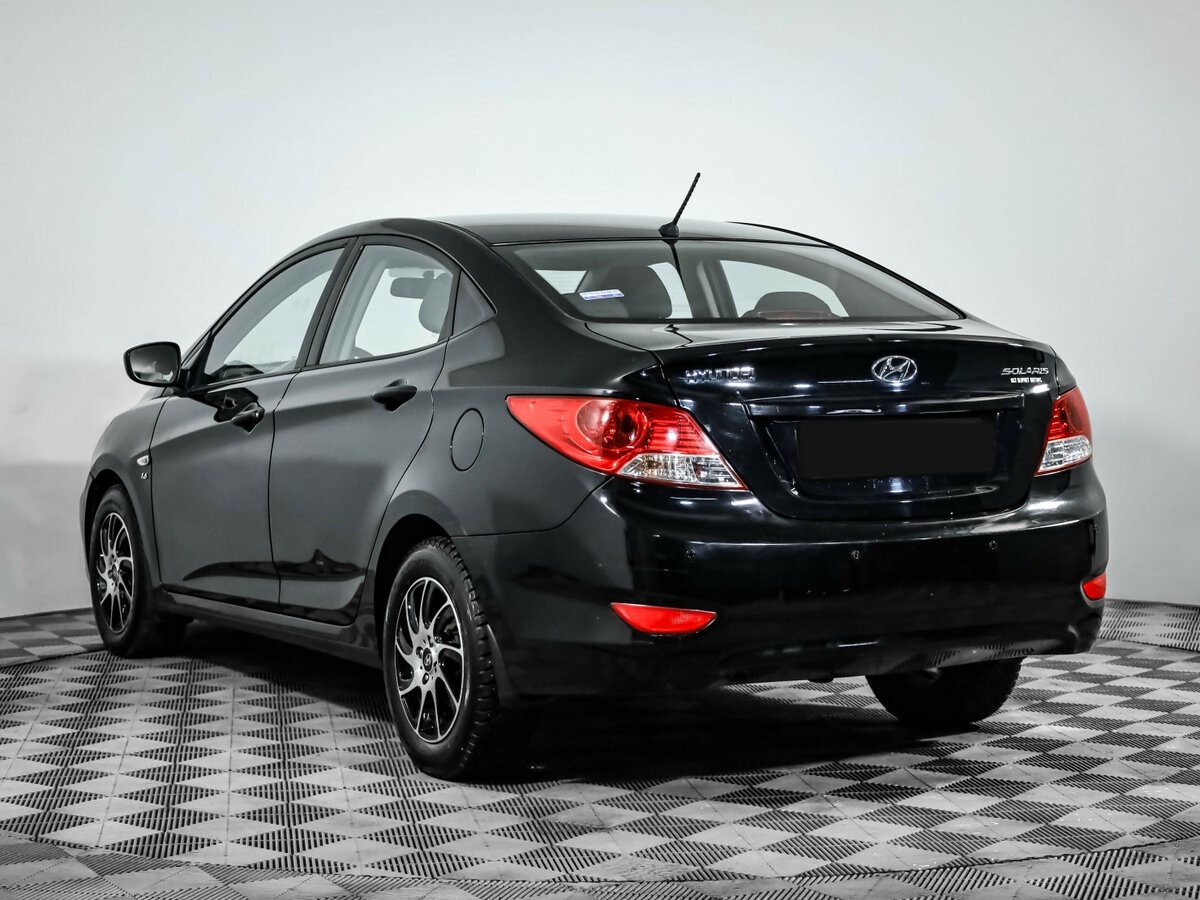 Купить Hyundai Solaris с пробегом. Фото: #6