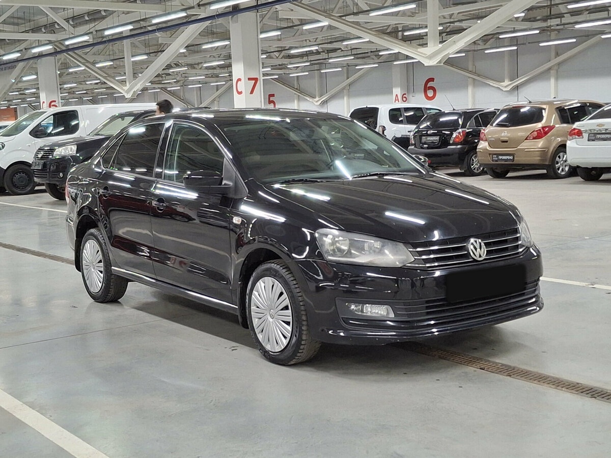 Купить Volkswagen Polo с пробегом. Фото: #2