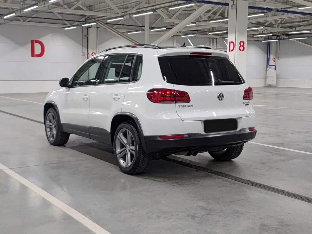 Купить Volkswagen Tiguan с пробегом. Фото: #6