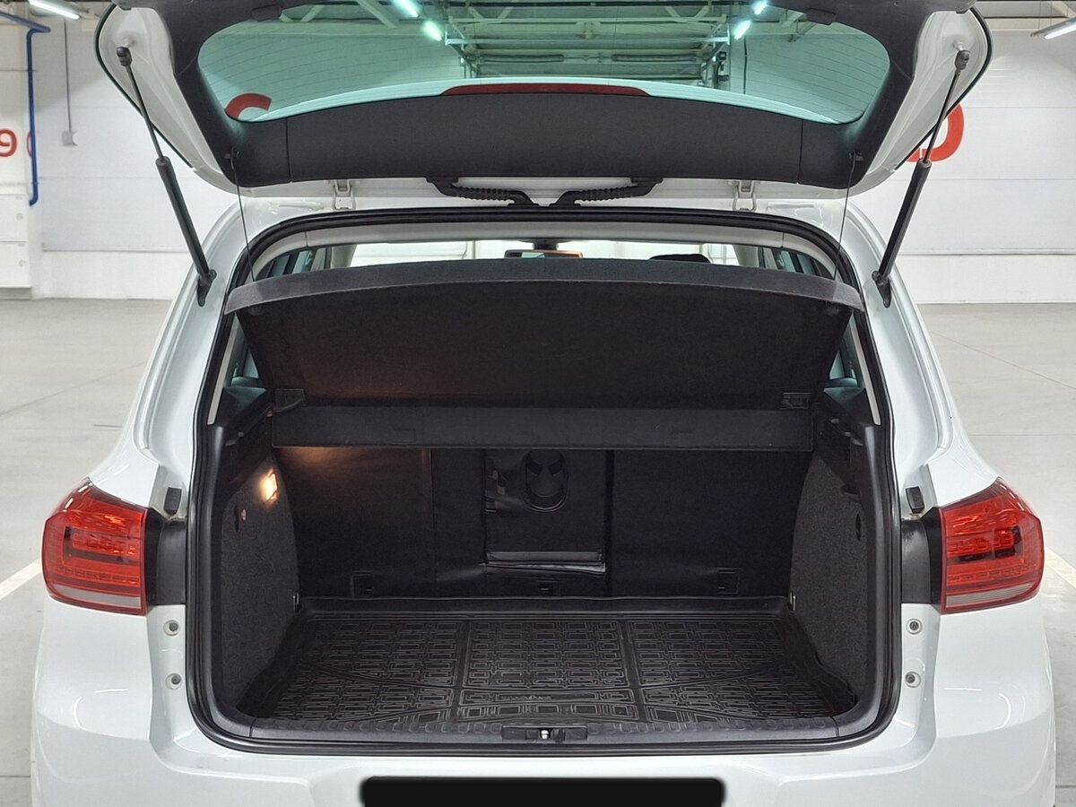 Купить Volkswagen Tiguan с пробегом. Фото: #9