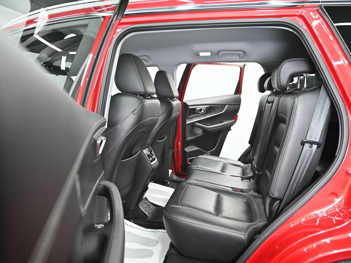 Купить Chery Tiggo 8 с пробегом. Фото: #14