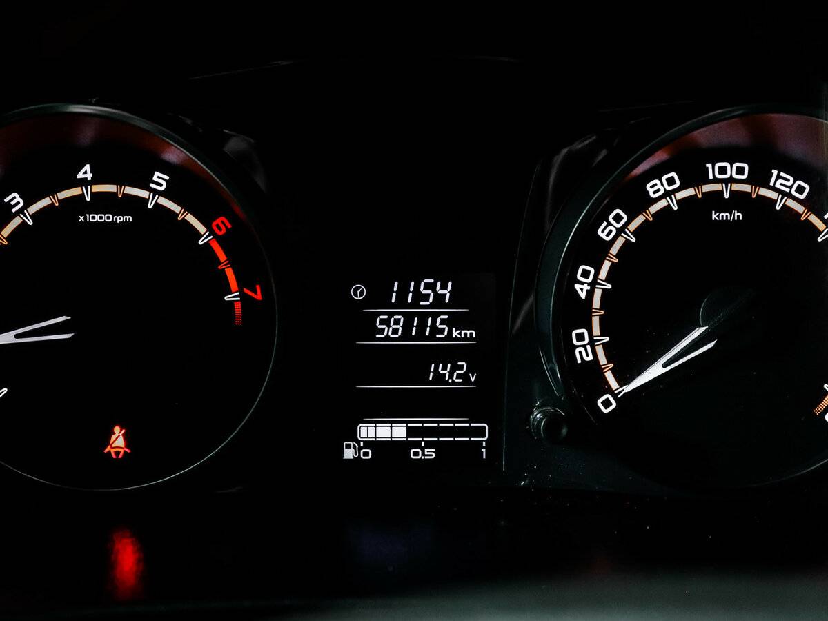 Купить Lada (ВАЗ) Granta с пробегом. Фото: #8