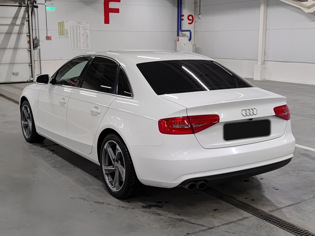 Купить Audi A4 с пробегом. Фото: #6