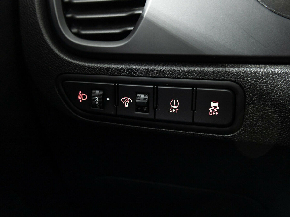 Купить Kia Rio с пробегом. Фото: #19