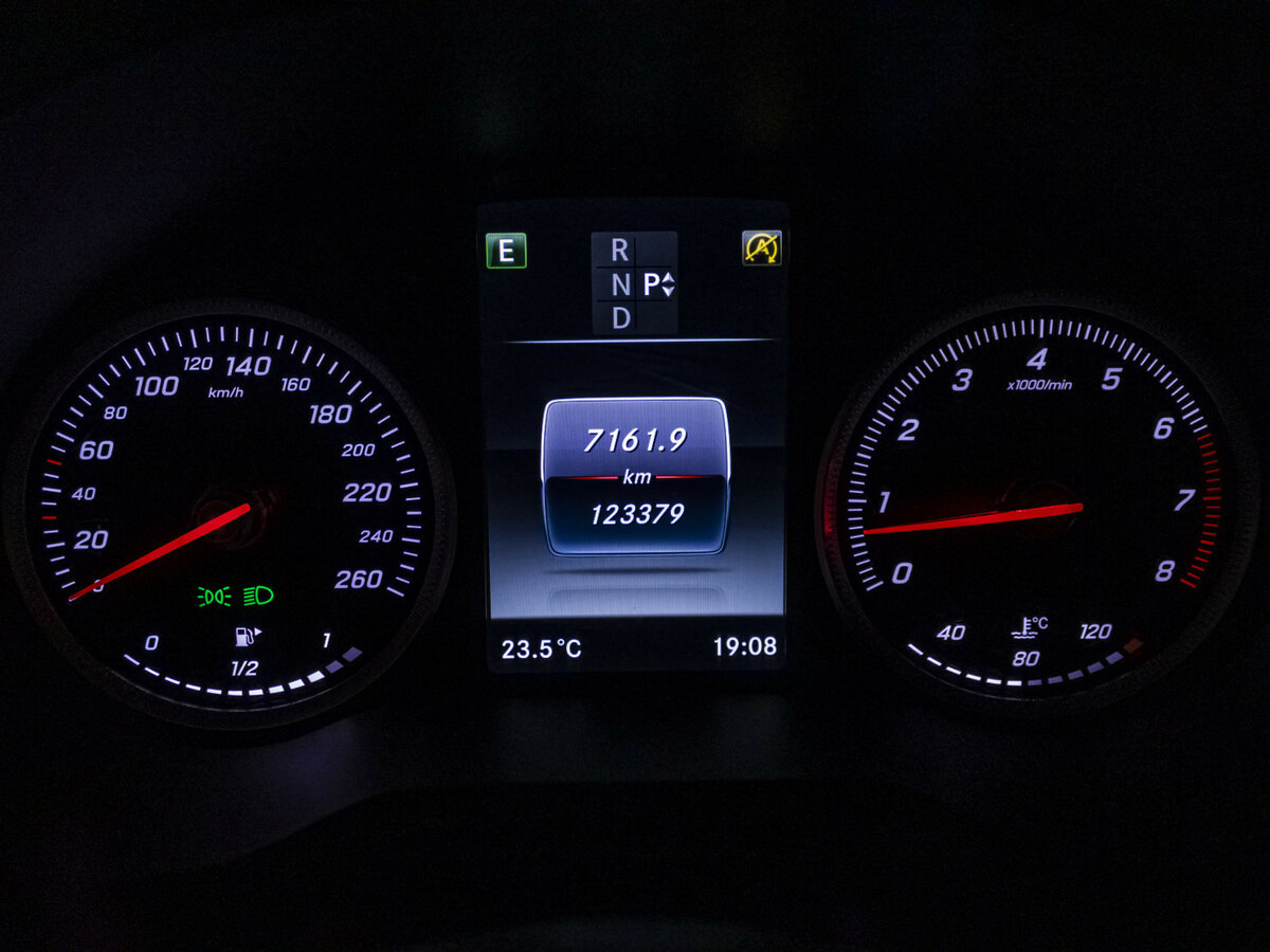 Купить Mercedes-Benz C-Класс с пробегом. Фото: #10