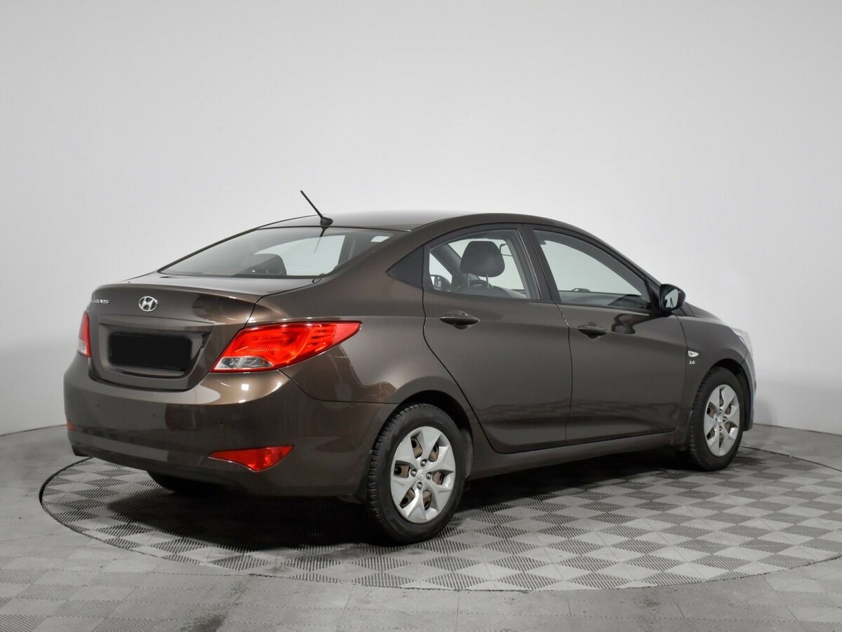 Купить Hyundai Solaris с пробегом. Фото: #4