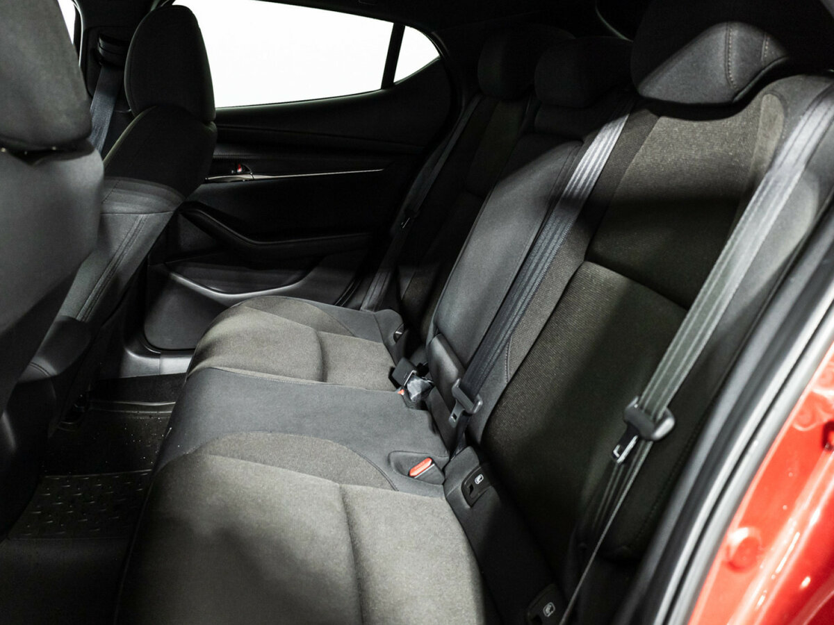 Купить Mazda 3 с пробегом. Фото: #9