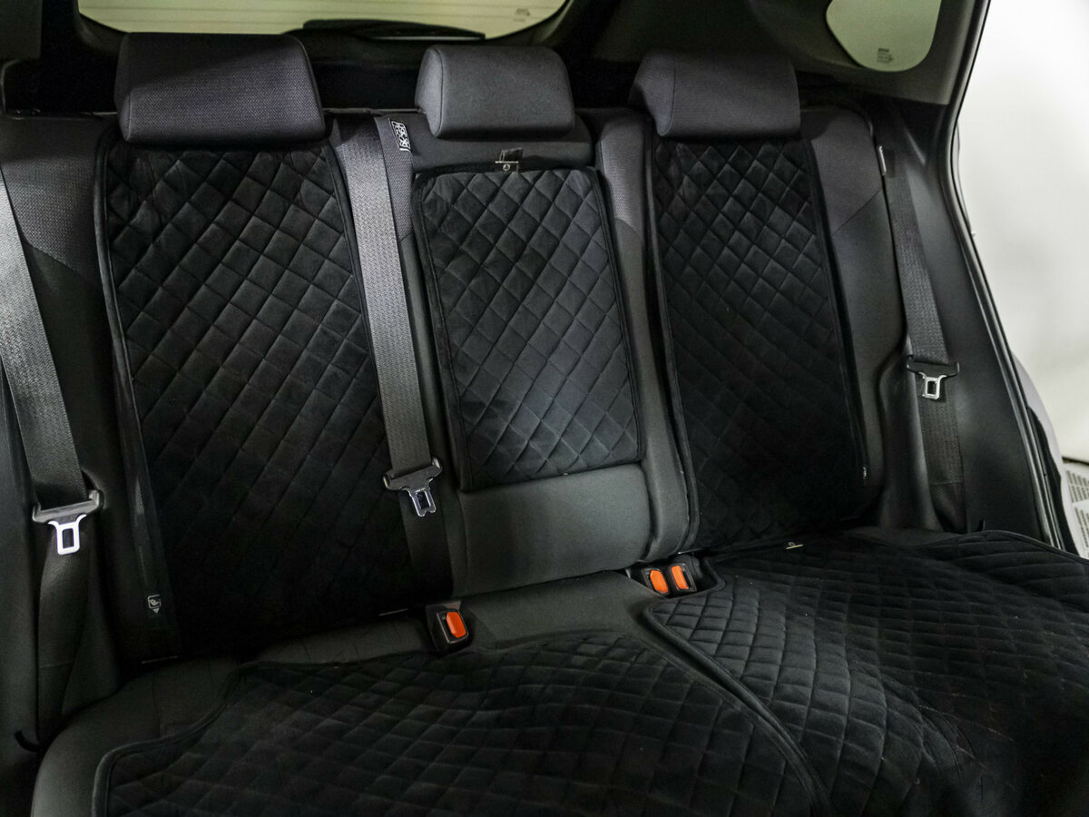 Купить Toyota RAV4 с пробегом. Фото: #12