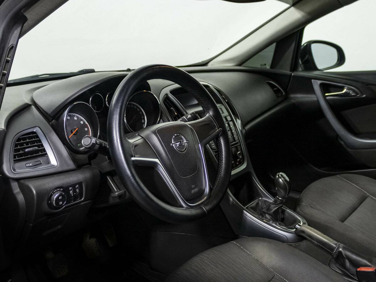Купить Opel Astra с пробегом. Фото: #7