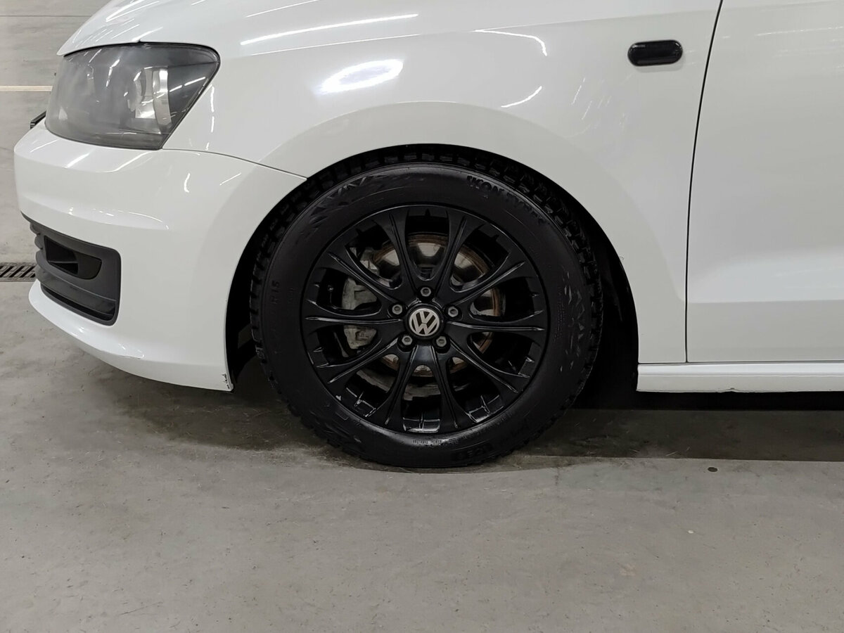 Купить Volkswagen Polo с пробегом. Фото: #17