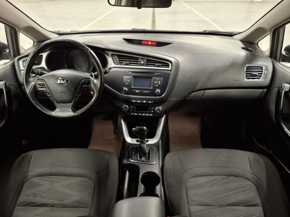 Купить Kia Ceed с пробегом. Фото: #13