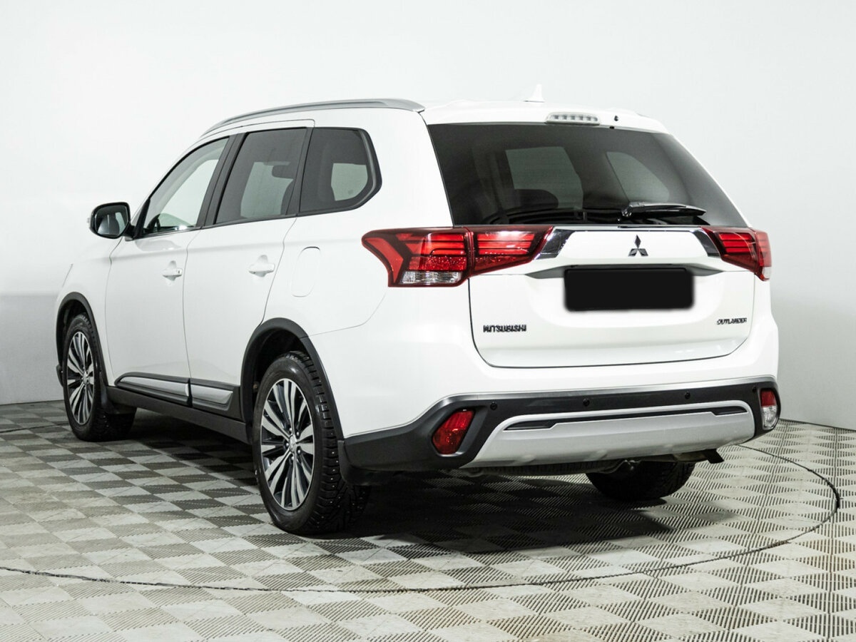 Купить Mitsubishi Outlander с пробегом. Фото: #5