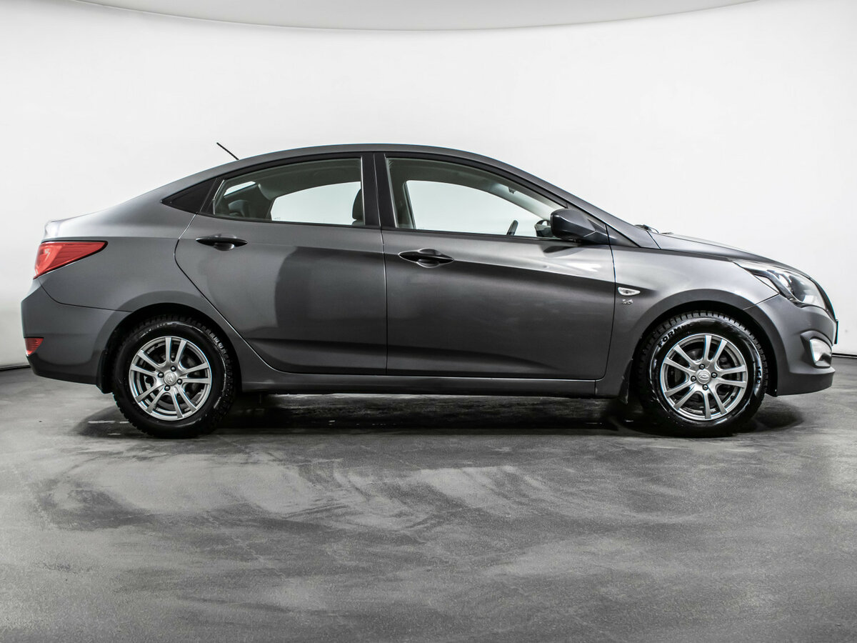 Купить Hyundai Solaris с пробегом. Фото: #3