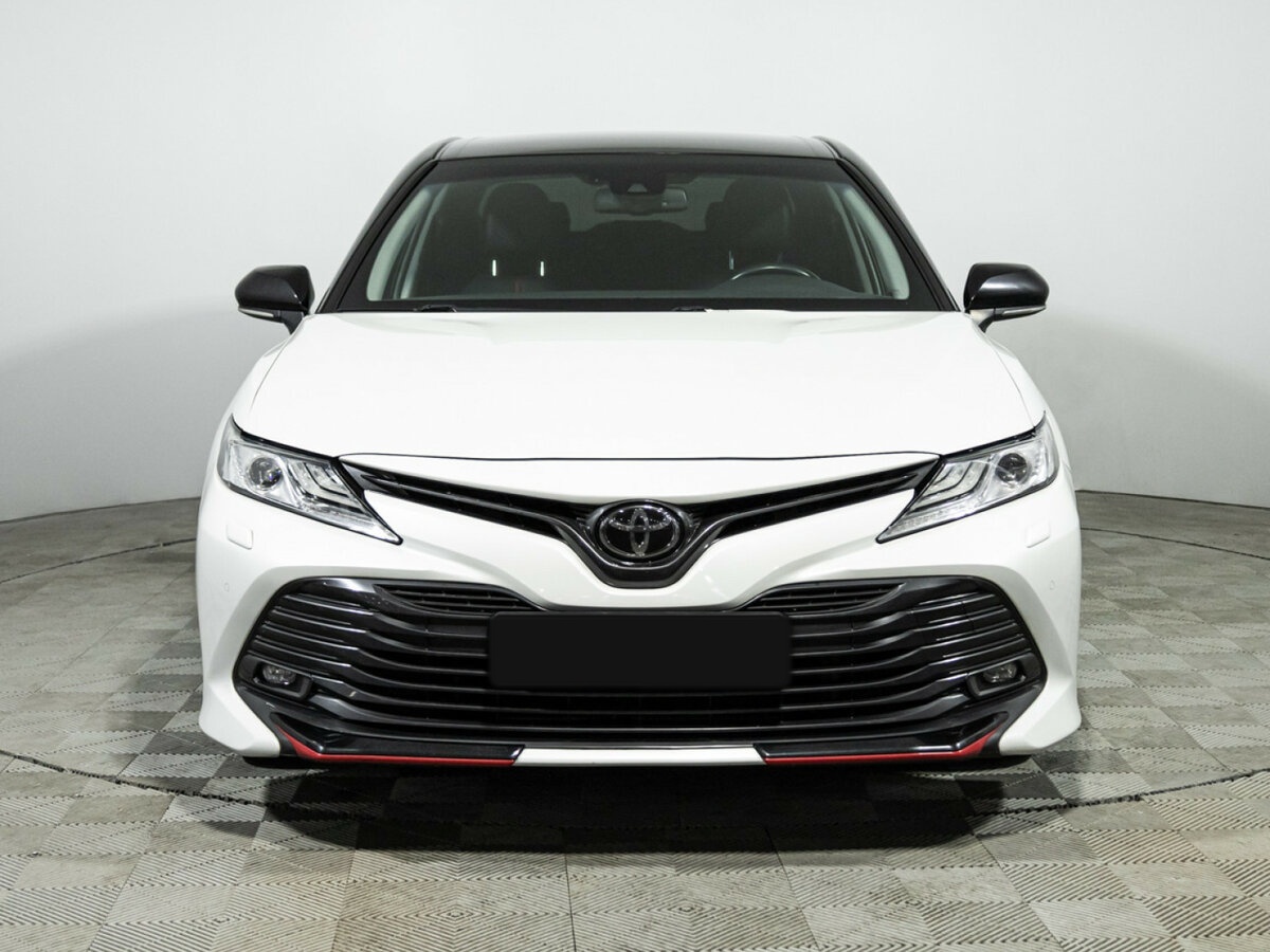 Купить Toyota Camry с пробегом. Фото: #1