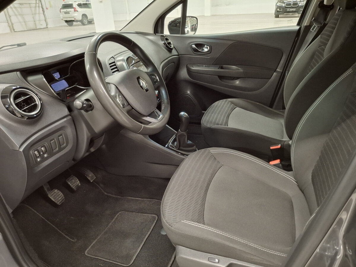 Купить Renault Kaptur с пробегом. Фото: #15