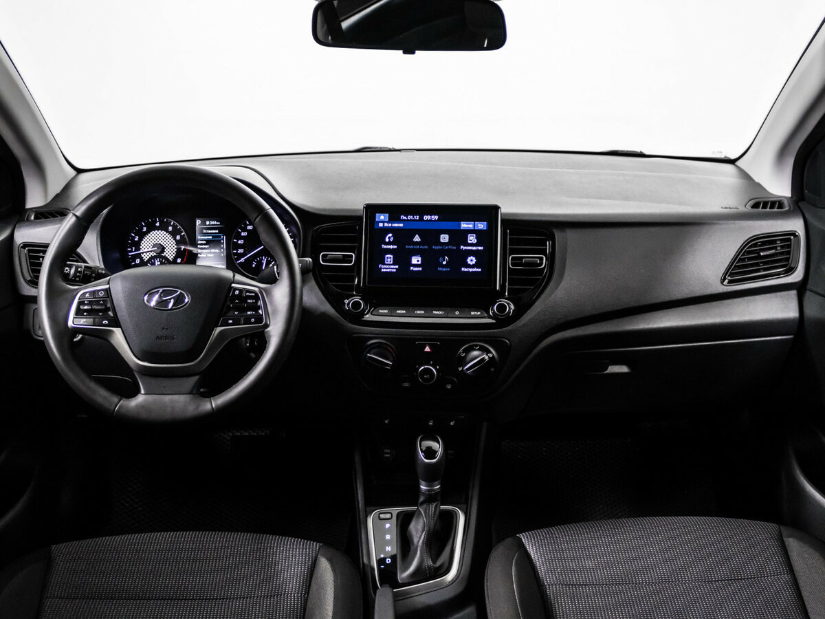 Купить Solaris HS с пробегом. Фото: #12