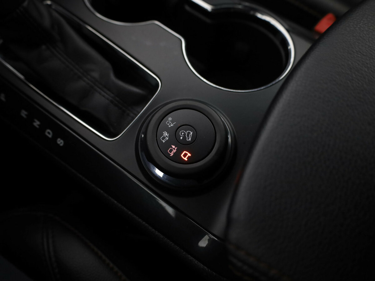 Купить Ford Explorer с пробегом. Фото: #14