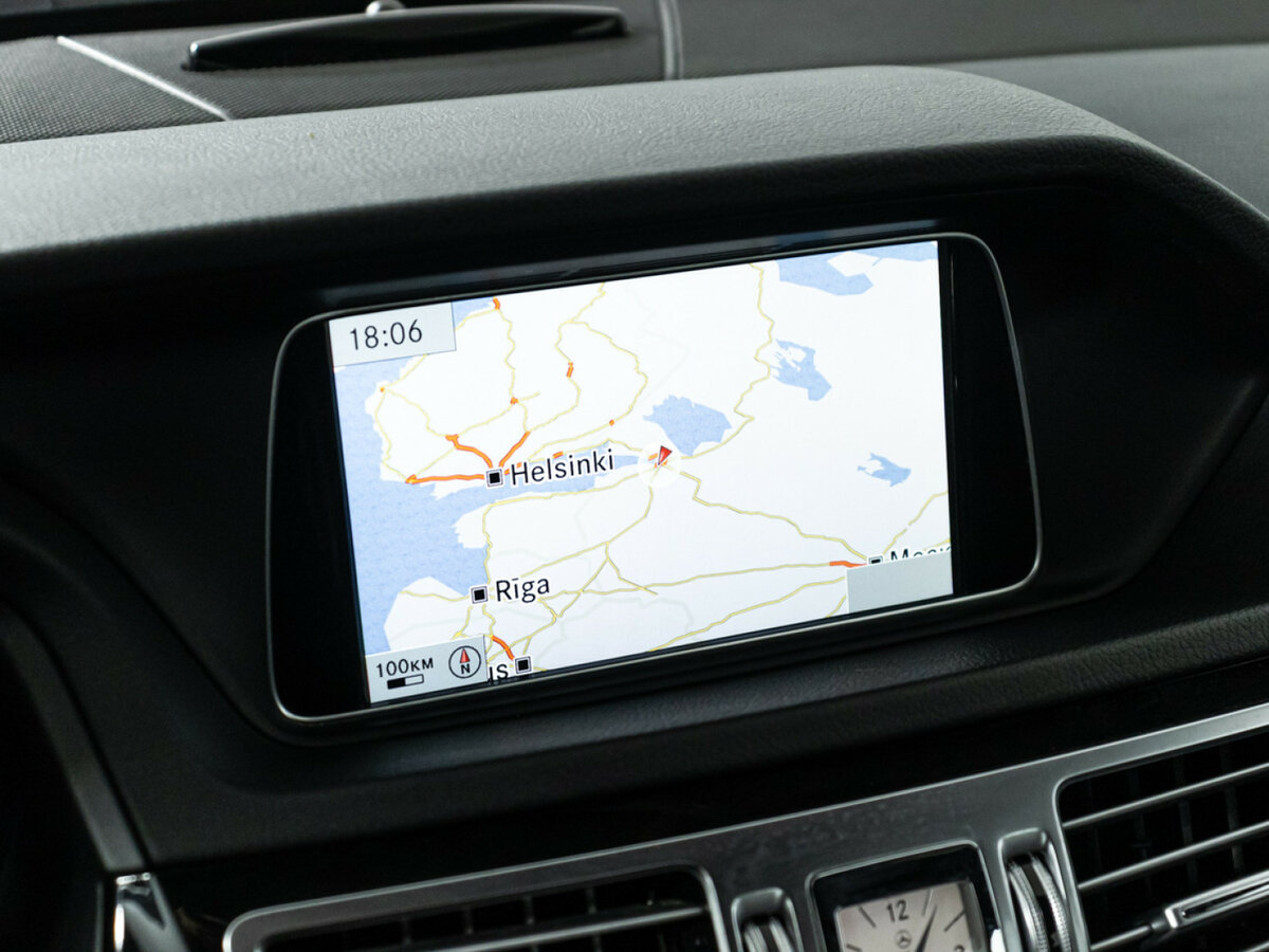 Купить Mercedes-Benz E-Класс с пробегом. Фото: #17