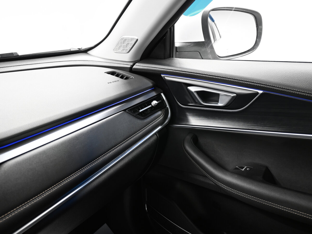 Купить Chery Tiggo 8 с пробегом. Фото: #20