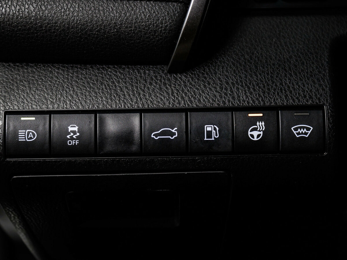 Купить Toyota Camry с пробегом. Фото: #17